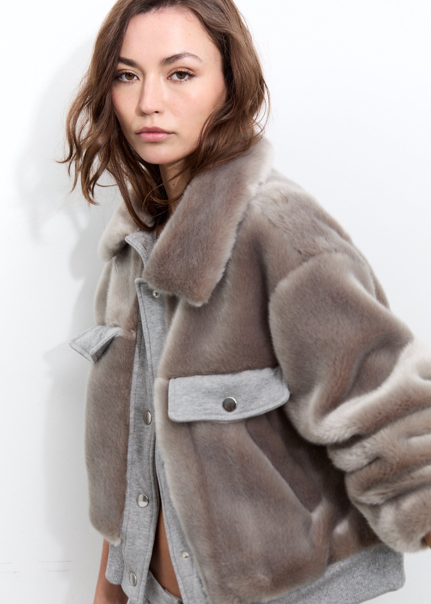 Short Velvet Frost Bomber Silver