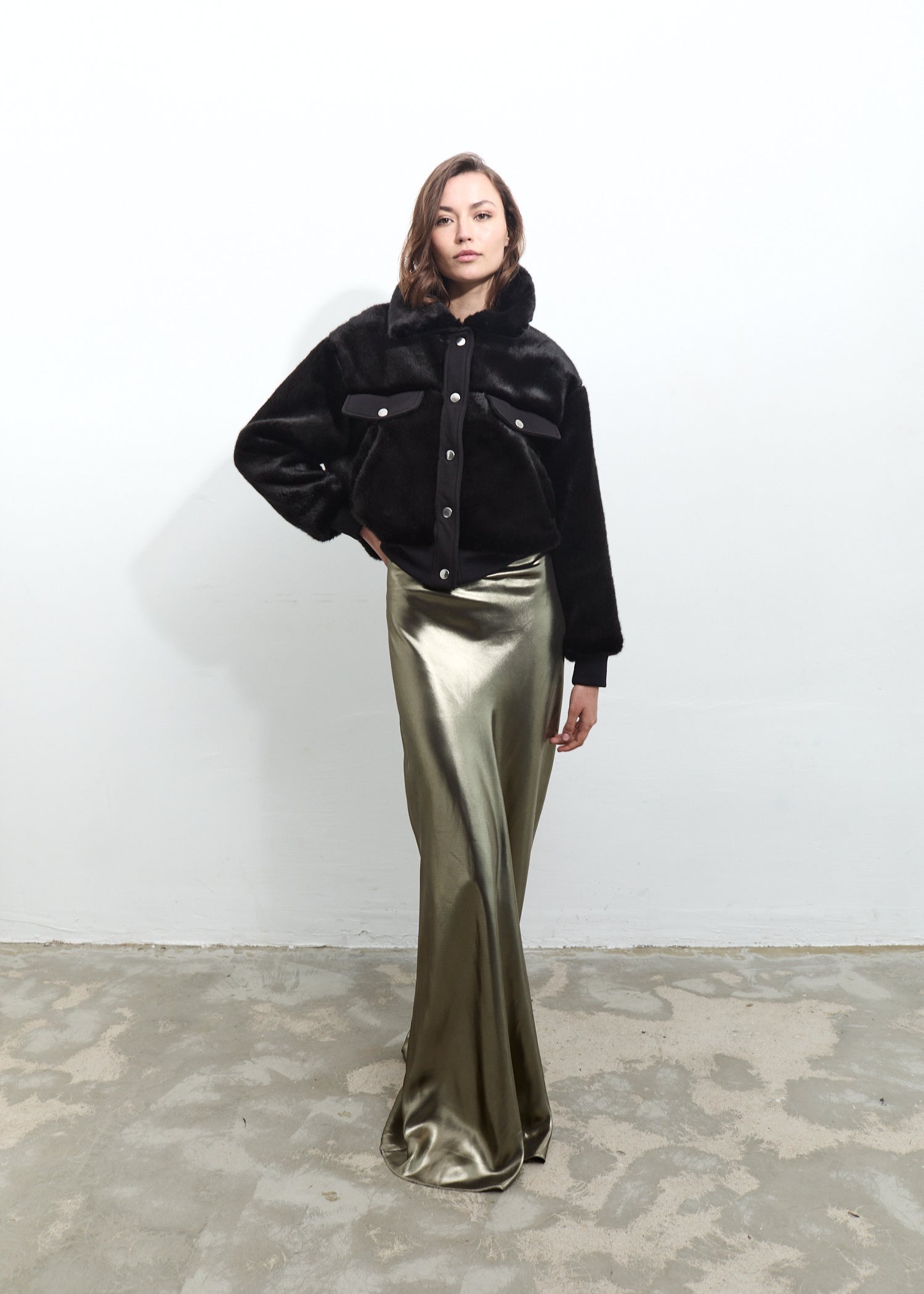 Short Velvet Frost Bomber Black