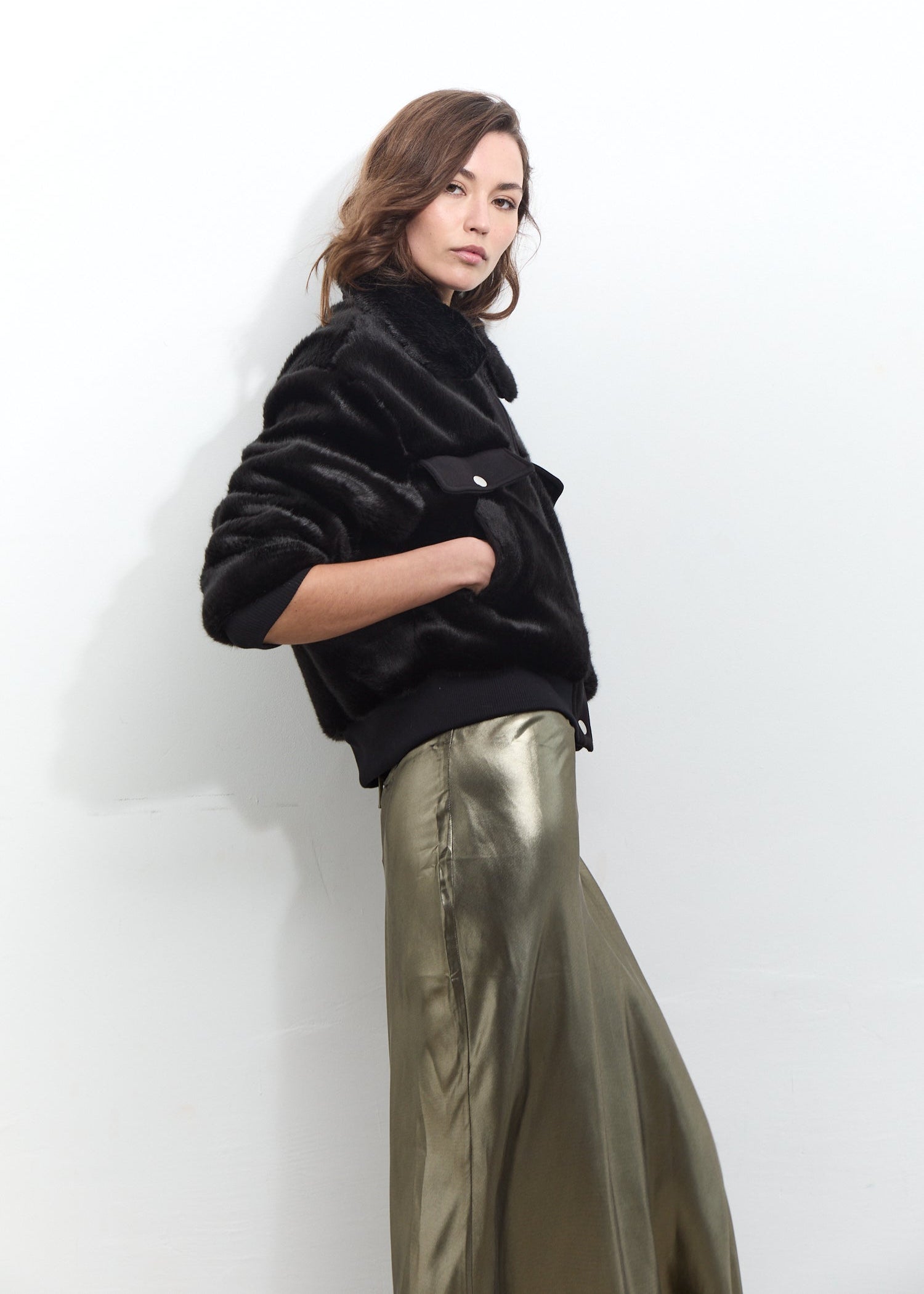 Short Velvet Frost Bomber Black