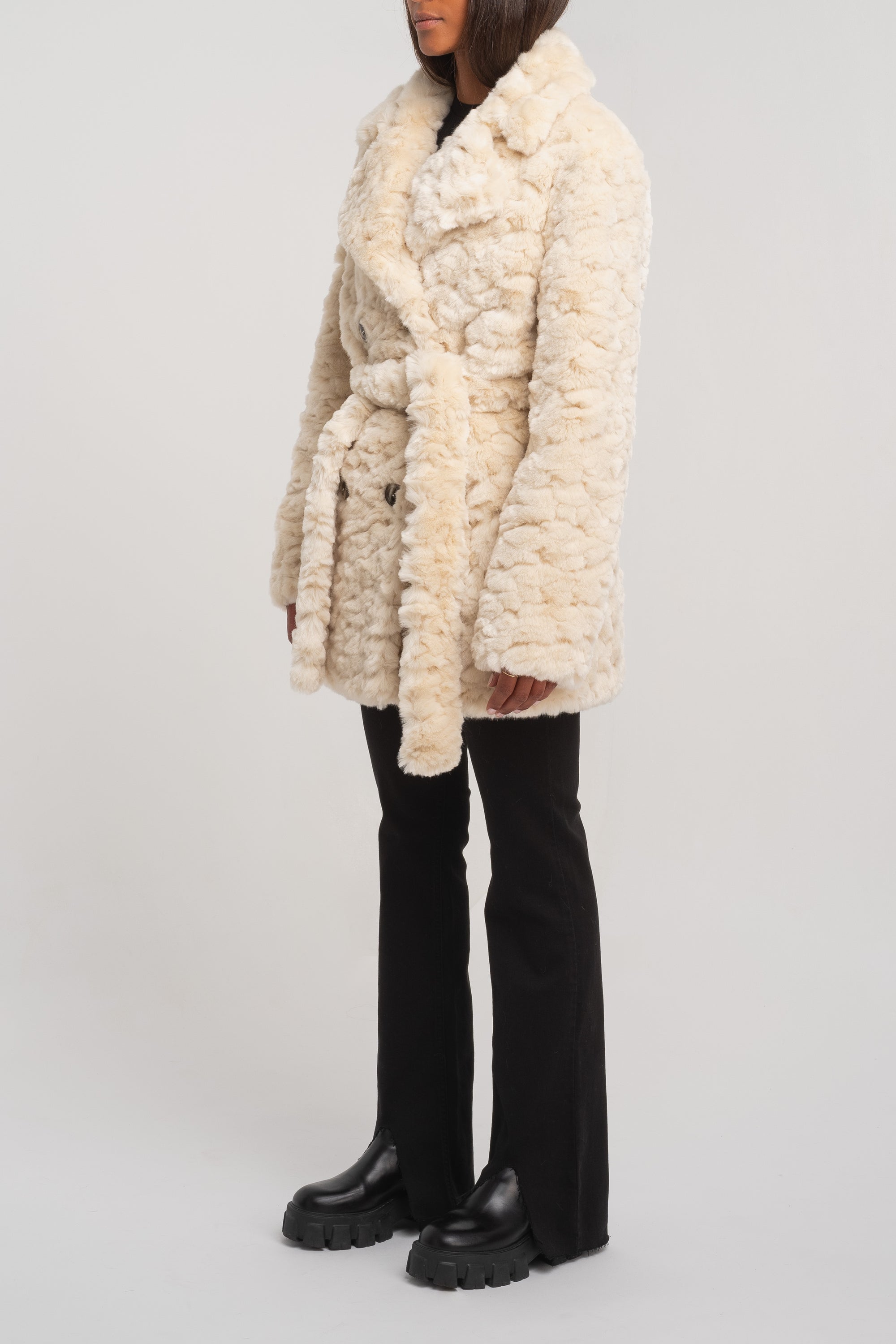 Belted Regine Coat Chila