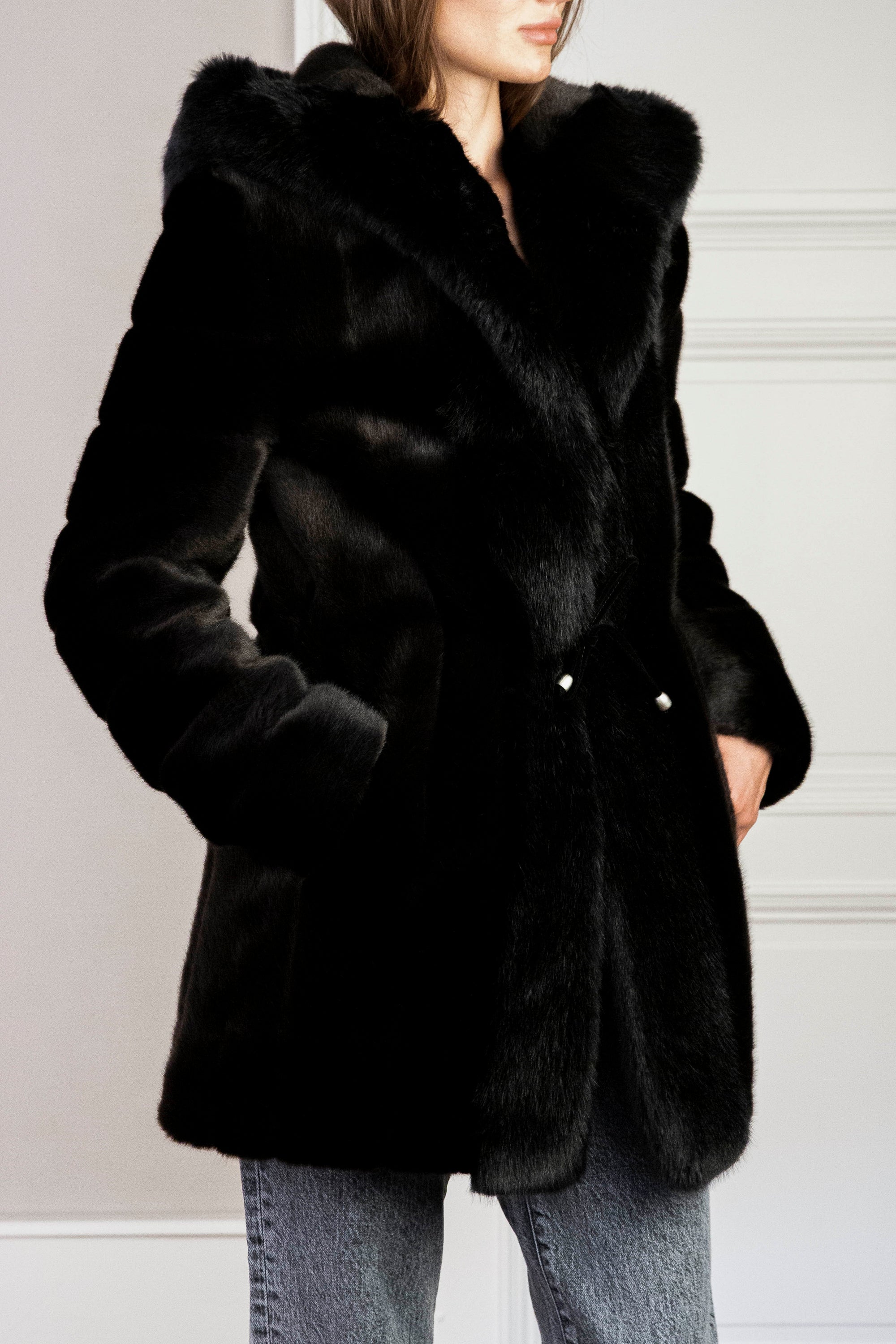 Skate Moss Coat Black