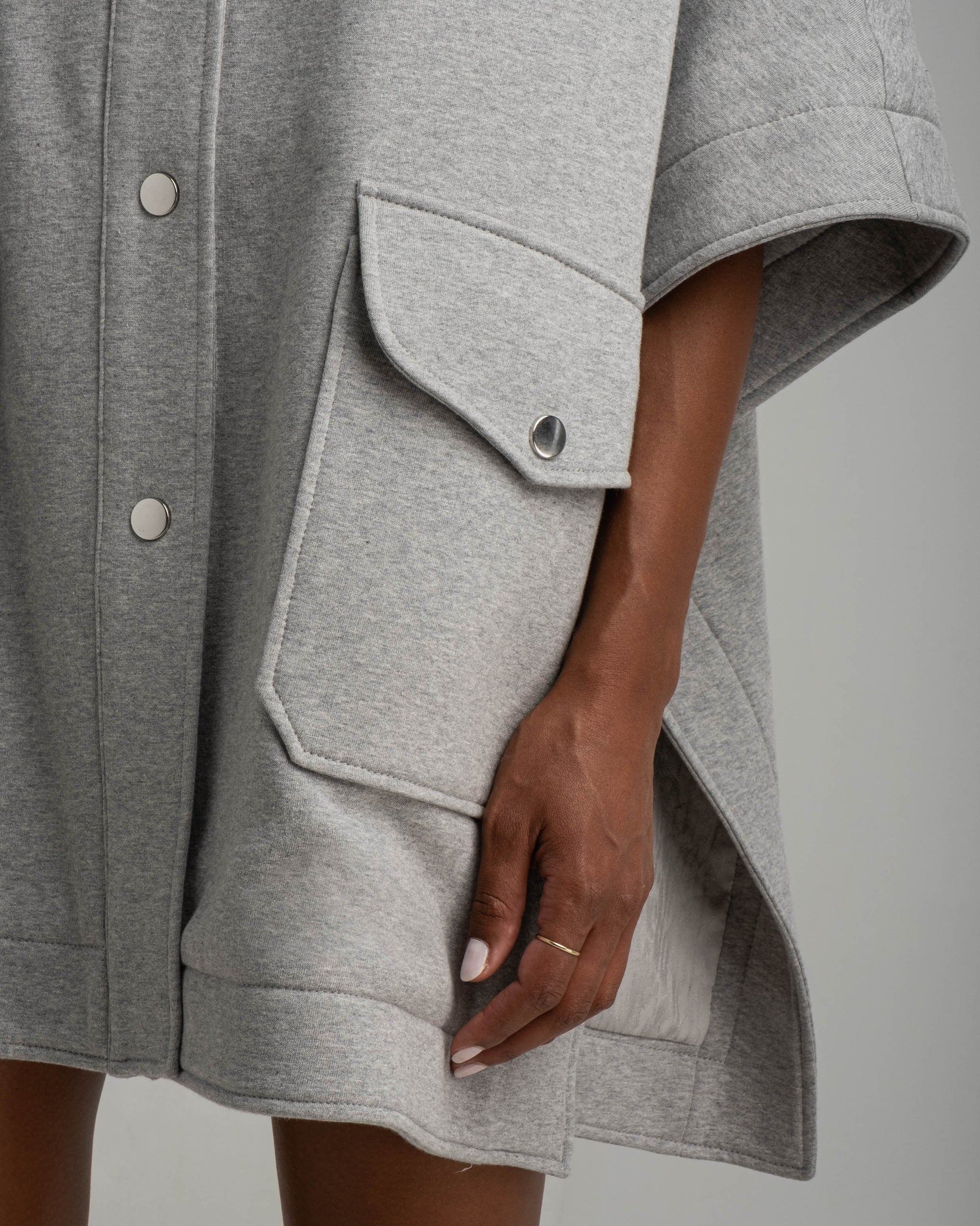 Lola Cape Grey